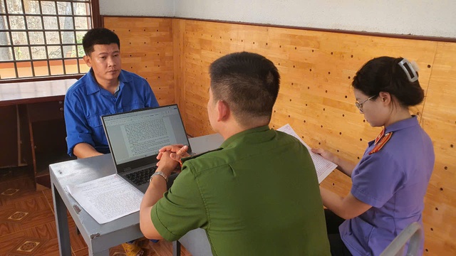 Bắt tạm giam nguyên Phó Chủ tịch xã lừa đảo chiếm đoạt tài sản- Ảnh 1. Bắt tạm giam nguyên Phó Chủ tịch xã lừa đảo chiếm đoạt tài sản- Ảnh 1.