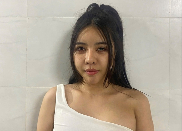 Tạm giữ cô gái môi giới bán dâm thu "hoa hồng" 2,5 triệu đồng- Ảnh 1. Tạm giữ cô gái môi giới bán dâm thu "hoa hồng" 2,5 triệu đồng- Ảnh 1.