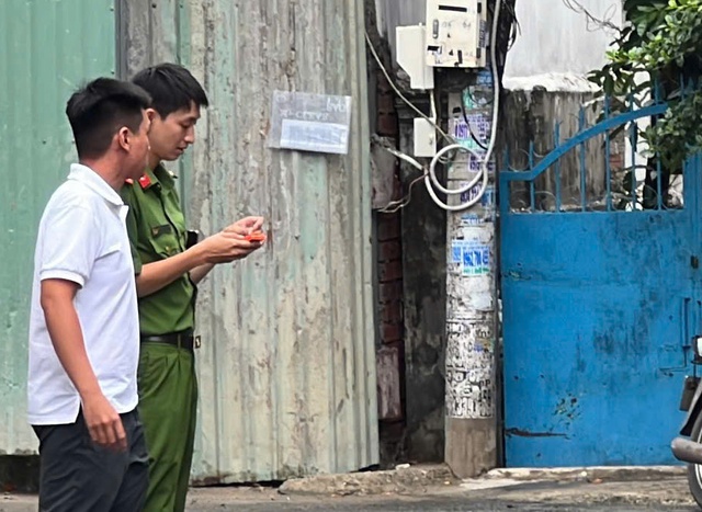 Tp.HCM: Bắt giữ nghi can phóng hỏa nhà trọ khiến 3 người tử vong- Ảnh 2. Tp.HCM: Bắt giữ nghi can phóng hỏa nhà trọ khiến 3 người tử vong- Ảnh 2.