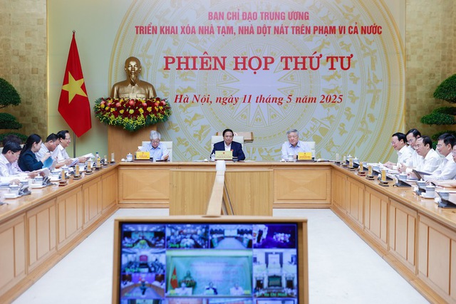 Không thể để người dân không có chỗ ở hoặc ở trong nhà tạm, nhà dột nát- Ảnh 2. Không thể để người dân không có chỗ ở hoặc ở trong nhà tạm, nhà dột nát- Ảnh 2.