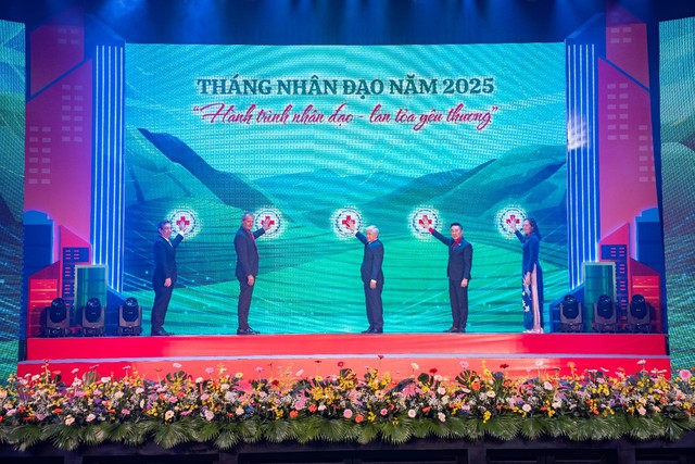 Tháng Nhân đạo 2025: Cùng chung tay chăm lo cho những người có hoàn cảnh khó khăn- Ảnh 1. Tháng Nhân đạo 2025: Cùng chung tay chăm lo cho những người có hoàn cảnh khó khăn- Ảnh 1.