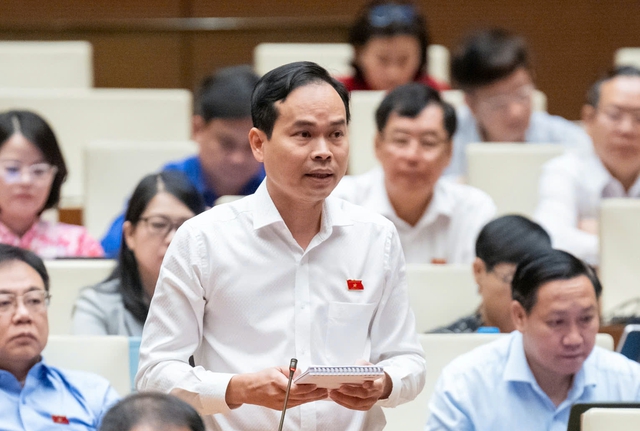 Đề xuất miễn, giảm thuế cho doanh nghiệp sử dụng công chức thôi việc- Ảnh 2. Đề xuất miễn, giảm thuế cho doanh nghiệp sử dụng công chức thôi việc- Ảnh 2.