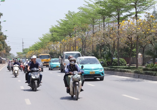 Dự báo thời tiết ngày 14/5: Sau nắng nóng gay gắt, miền Bắc lại sắp có mưa dông "sầm sập"- Ảnh 1. Dự báo thời tiết ngày 14/5: Sau nắng nóng gay gắt, miền Bắc lại sắp có mưa dông "sầm sập"- Ảnh 1.