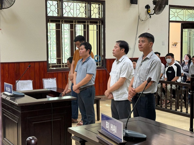 Vụ nhận và đưa hối lộ tại Trung tâm đăng kiểm Bình Định: Cựu giám đốc lãnh án 3 năm tù- Ảnh 1. Vụ nhận và đưa hối lộ tại Trung tâm đăng kiểm Bình Định: Cựu giám đốc lãnh án 3 năm tù- Ảnh 1.