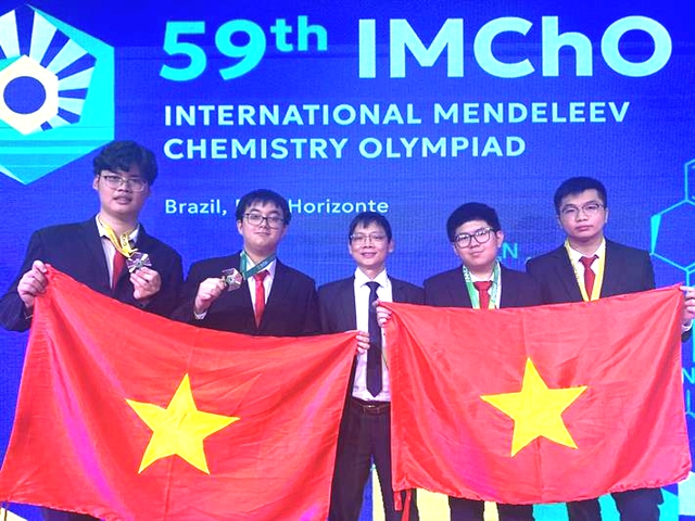 Học sinh Việt Nam giành huy chương vàng, bạc kỳ thi hóa học Học sinh Việt Nam giành huy chương vàng, bạc kỳ thi hóa học