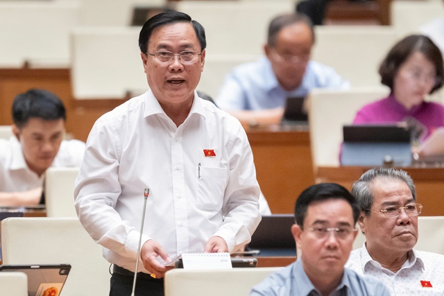 Sau sáp nhập, người dân lo lắng trung tâm hành chính cách xa hàng trăm km- Ảnh 1. Sau sáp nhập, người dân lo lắng trung tâm hành chính cách xa hàng trăm km- Ảnh 1.