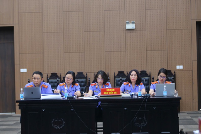 Cựu Thứ trưởng Bộ TN&MT bị đề nghị 30 - 36 tháng tù treo- Ảnh 1. Cựu Thứ trưởng Bộ TN&MT bị đề nghị 30 - 36 tháng tù treo- Ảnh 1.