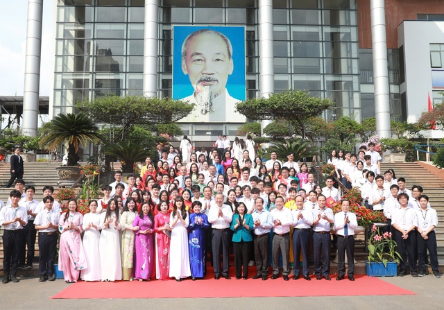 Chuyến đi khảo sát thực tế của Tổng Bí thư với ngành giáo dục Thủ đô- Ảnh 4. Chuyến đi khảo sát thực tế của Tổng Bí thư với ngành giáo dục Thủ đô- Ảnh 4.