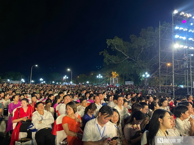 Tổng Bí thư Tô Lâm dự khai mạc Lễ hội Làng Sen, khánh thành tượng Bác Hồ về thăm quê- Ảnh 4. Tổng Bí thư Tô Lâm dự khai mạc Lễ hội Làng Sen, khánh thành tượng Bác Hồ về thăm quê- Ảnh 4.
