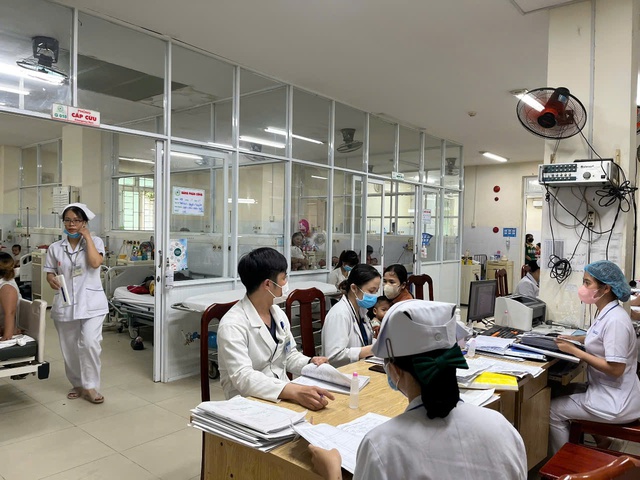Tp.HCM ghi nhận 40 ca Covid-19, ngành y tế khuyến cáo về cách phòng chống bệnh- Ảnh 2. Tp.HCM ghi nhận 40 ca Covid-19, ngành y tế khuyến cáo về cách phòng chống bệnh- Ảnh 2.