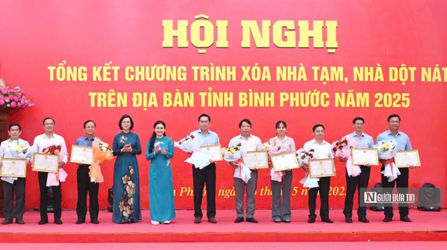 765 căn nhà mới được xây mới, sửa chữa cho hộ nghèo và người có công ở Bình Phước- Ảnh 2. 765 căn nhà mới được xây mới, sửa chữa cho hộ nghèo và người có công ở Bình Phước- Ảnh 2.