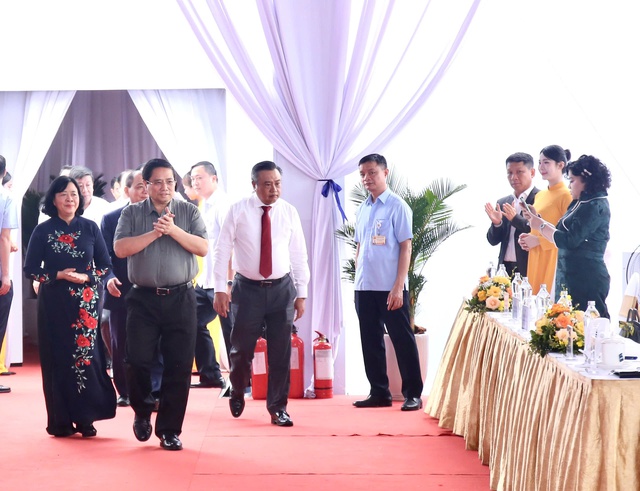 Hà Nội chính thức khởi công cầu Tứ Liên gần 20.000 tỷ đồng- Ảnh 1. Hà Nội chính thức khởi công cầu Tứ Liên gần 20.000 tỷ đồng- Ảnh 1.