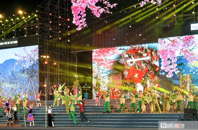 &ldquo;Hồ Ch&iacute; Minh &ndash; Người l&agrave; niềm tin tất thắng&rdquo;- Ảnh 2.