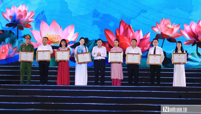 &ldquo;Hồ Ch&iacute; Minh &ndash; Người l&agrave; niềm tin tất thắng&rdquo;- Ảnh 5.