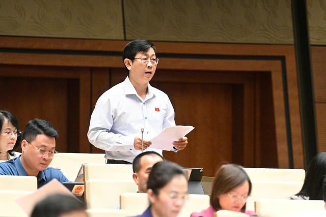 Có nhiều trường hợp lách luật, cố gắng làm sai quy định đấu thầu để vụ lợi- Ảnh 4. Có nhiều trường hợp lách luật, cố gắng làm sai quy định đấu thầu để vụ lợi- Ảnh 4.
