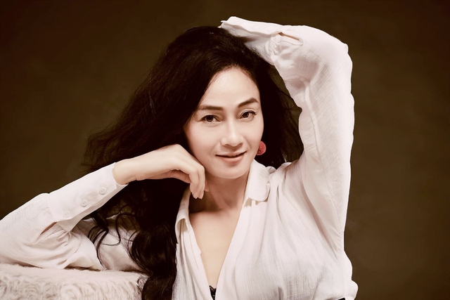 Nữ diễn viên có đôi mắt buồn nhất: Tiết lộ thời kì trầm cảm, U50 trẻ trung, quyến rũ- Ảnh 5. Nữ diễn viên có đôi mắt buồn nhất: Tiết lộ thời kì trầm cảm, U50 trẻ trung, quyến rũ- Ảnh 5.