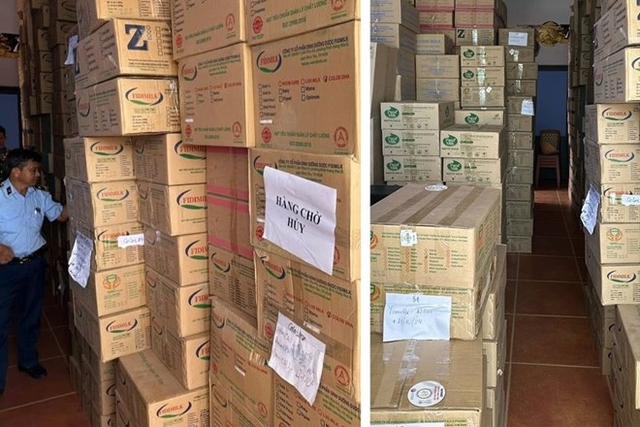 Phát hiện kho chứa 25 tấn sữa bột không rõ nguồn gốc ở Long An- Ảnh 1. Phát hiện kho chứa 25 tấn sữa bột không rõ nguồn gốc ở Long An- Ảnh 1.