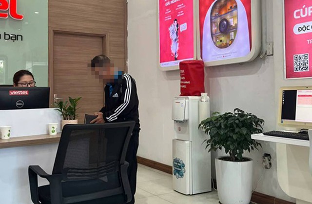 Quảng Nam: Công an xã và nhân viên Viettel ngăn chặn kịp thời vụ lừa đảo 140 triệu đồng- Ảnh 1. Quảng Nam: Công an xã và nhân viên Viettel ngăn chặn kịp thời vụ lừa đảo 140 triệu đồng- Ảnh 1.