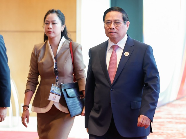Thủ tướng Phạm Minh Chính bắt đầu các hoạt động tại Hội nghị Cấp cao ASEAN 46- Ảnh 1. Thủ tướng Phạm Minh Chính bắt đầu các hoạt động tại Hội nghị Cấp cao ASEAN 46- Ảnh 1.