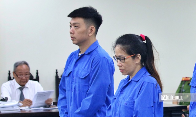 Cựu Phó Vụ trưởng khai được chủ doanh nghiệp “cầm một tập sổ đỏ trên tay rồi bảo chọn”- Ảnh 2. Cựu Phó Vụ trưởng khai được chủ doanh nghiệp “cầm một tập sổ đỏ trên tay rồi bảo chọn”- Ảnh 2.