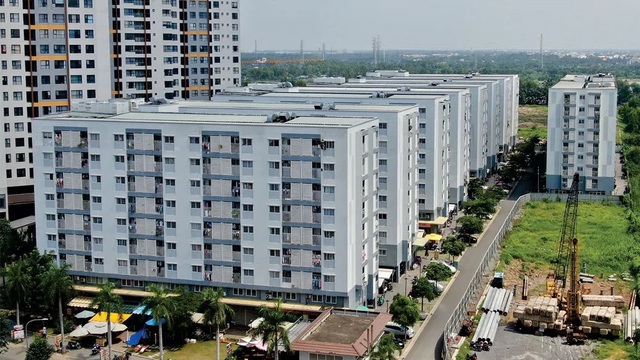 Tỉ lệ đô thị hóa đạt 44,3%, hơn 35.000 căn NOXH đã hoàn thành nửa đầu năm 2025- Ảnh 1. Tỉ lệ đô thị hóa đạt 44,3%, hơn 35.000 căn NOXH đã hoàn thành nửa đầu năm 2025- Ảnh 1.