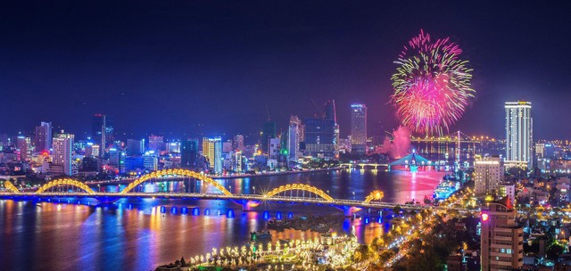 Khai mạc DIFF 2025: Cuộc gặp gỡ Á - Âu trên bầu trời sông Hàn- Ảnh 1.