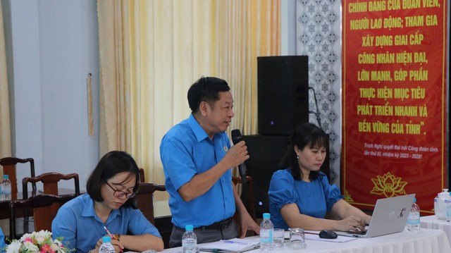 Phát huy vai trò của tổ chức Công đoàn trong việc góp ý sửa đổi, bổ sung Hiến pháp năm 2013- Ảnh 4. Phát huy vai trò của tổ chức Công đoàn trong việc góp ý sửa đổi, bổ sung Hiến pháp năm 2013- Ảnh 4.