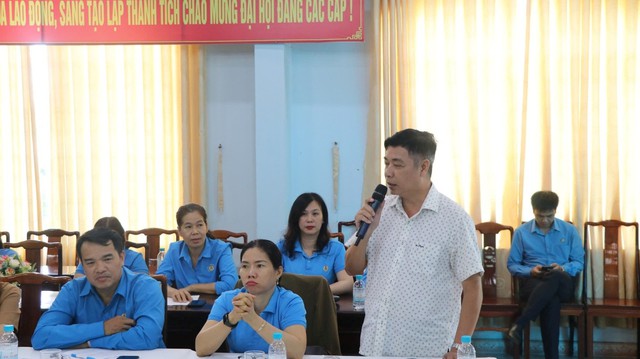 Phát huy vai trò của tổ chức Công đoàn trong việc góp ý sửa đổi, bổ sung Hiến pháp năm 2013- Ảnh 5. Phát huy vai trò của tổ chức Công đoàn trong việc góp ý sửa đổi, bổ sung Hiến pháp năm 2013- Ảnh 5.