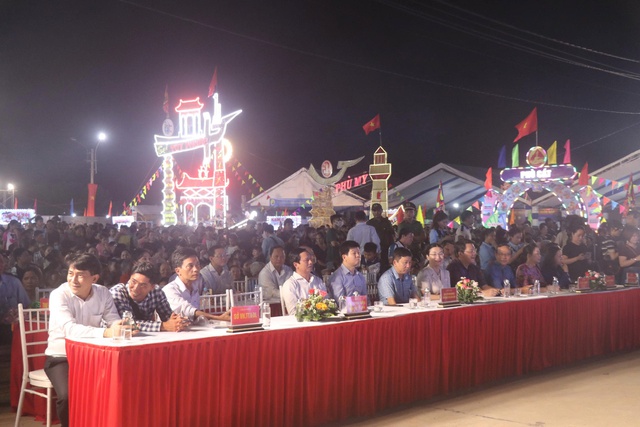 Ngày hội Văn hóa - Thể thao miền biển Bình Định đậm đà bản sắc quê hương- Ảnh 4. Ngày hội Văn hóa - Thể thao miền biển Bình Định đậm đà bản sắc quê hương- Ảnh 4.