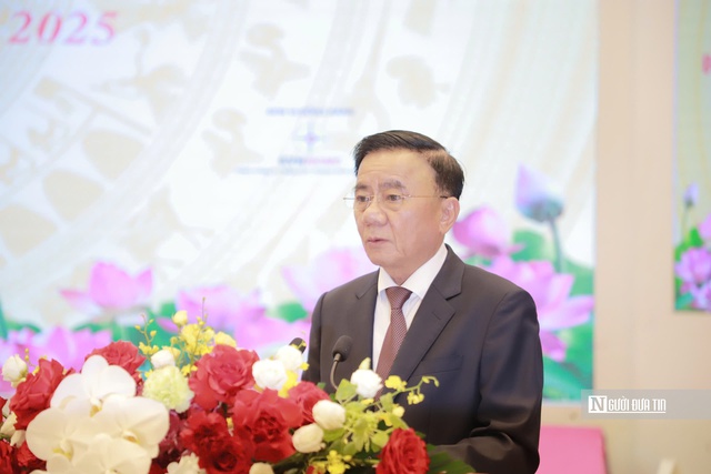 Tạo điều kiện thuận lợi nhất để báo chí thực hiện tốt chức năng, nhiệm vụ trong kỷ nguyên mới- Ảnh 1. Tạo điều kiện thuận lợi nhất để báo chí thực hiện tốt chức năng, nhiệm vụ trong kỷ nguyên mới- Ảnh 1.