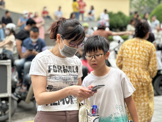 Hơn 5.700 thí sinh tranh suất vào lớp 6 trường hot ở Hà Nội- Ảnh 1. Hơn 5.700 thí sinh tranh suất vào lớp 6 trường hot ở Hà Nội- Ảnh 1.