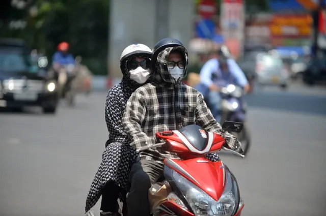 Dự báo thời tiết ngày 1/6: Miền Bắc nắng nóng như "đổ lửa" đến 39 độ trước khi mưa dông quay lại- Ảnh 1. Dự báo thời tiết ngày 1/6: Miền Bắc nắng nóng như "đổ lửa" đến 39 độ trước khi mưa dông quay lại- Ảnh 1.