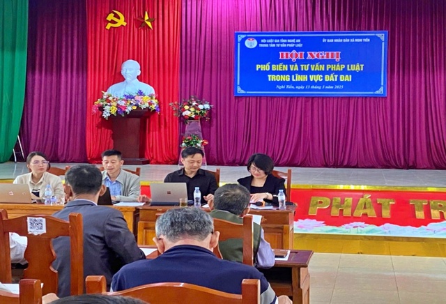 Hội Luật gia tỉnh Nghệ An trao đổi kinh nghiệm về tư vấn đất đai phục vụ người dân- Ảnh 2. Hội Luật gia tỉnh Nghệ An trao đổi kinh nghiệm về tư vấn đất đai phục vụ người dân- Ảnh 2.