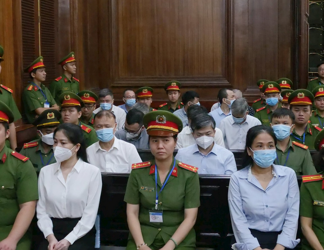 Nhận hối lộ nhiều nhất, cựu Bí thư Tỉnh ủy Bến Tre vẫn kháng cáo xin giảm hình phạt- Ảnh 1. Nhận hối lộ nhiều nhất, cựu Bí thư Tỉnh ủy Bến Tre vẫn kháng cáo xin giảm hình phạt- Ảnh 1.