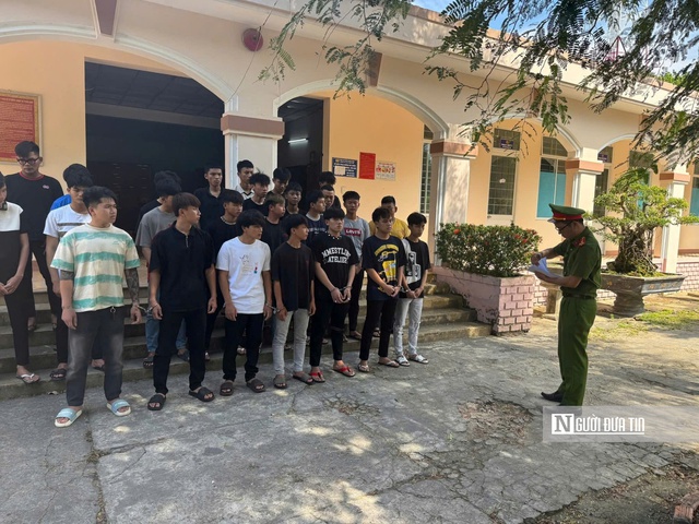 Quảng Ngãi: Khởi tố nhóm thanh thiếu niên mang hung khí truy tìm nhau trên quốc lộ 1- Ảnh 1. Quảng Ngãi: Khởi tố nhóm thanh thiếu niên mang hung khí truy tìm nhau trên quốc lộ 1- Ảnh 1.