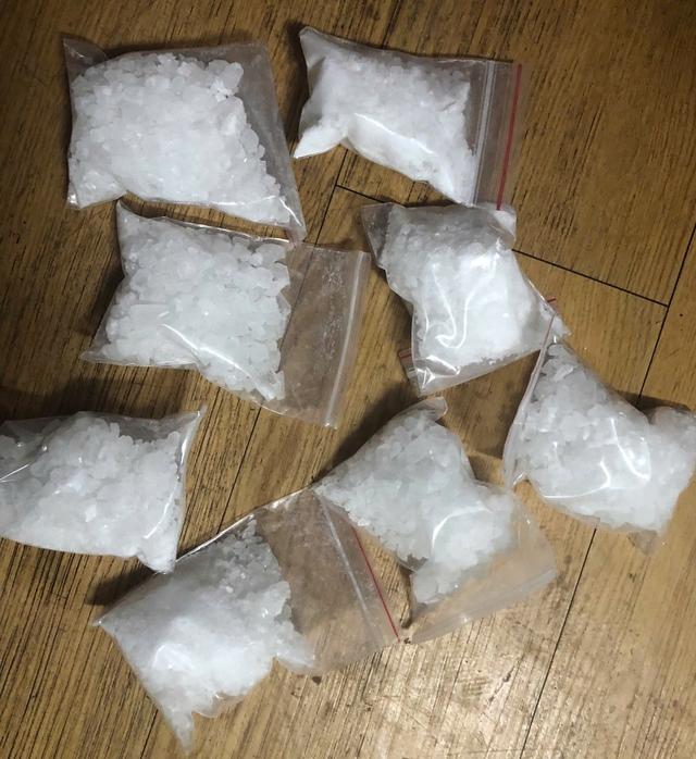 Bắt quả tang 2 đối tượng mua bán số lượng lớn ma túy từ Tp.HCM về Lâm Đồng- Ảnh 3. Bắt quả tang 2 đối tượng mua bán số lượng lớn ma túy từ Tp.HCM về Lâm Đồng- Ảnh 3.