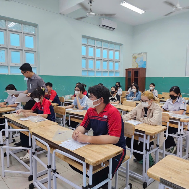 Cảnh báo lừa đảo núp bóng thi chuyển cấp tại Tp.HCM- Ảnh 1. Cảnh báo lừa đảo núp bóng thi chuyển cấp tại Tp.HCM- Ảnh 1.