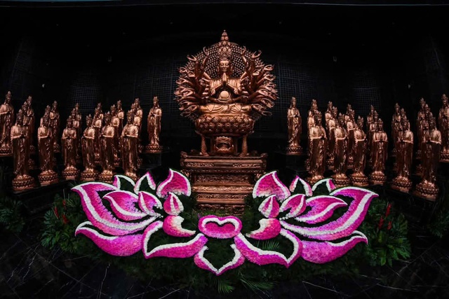 Núi Bà Đen đón đại biểu về tham dự đại lễ Vesak 2025- Ảnh 4. Núi Bà Đen đón đại biểu về tham dự đại lễ Vesak 2025- Ảnh 4.