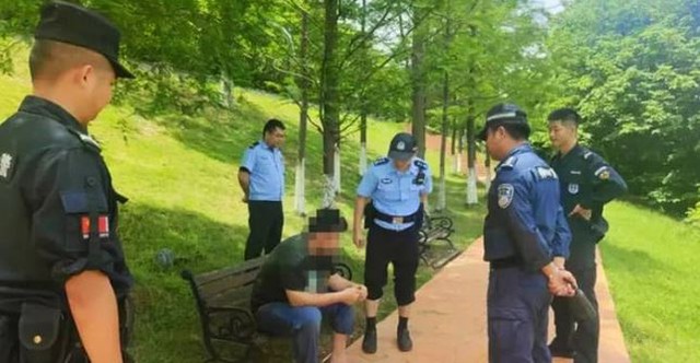 Đọc đơn hàng với dòng ghi chú lạ, chủ quán và nhân viên "lo sốt vó"- Ảnh 1. Đọc đơn hàng với dòng ghi chú lạ, chủ quán và nhân viên "lo sốt vó"- Ảnh 1.
