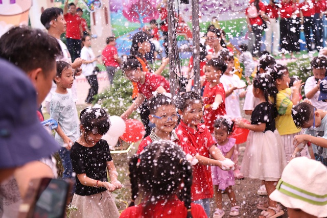 Tưng bừng ngày 1/6: Hành trình kỳ thú ở Xứ sở thần tiên- Ảnh 2. Tưng bừng ngày 1/6: Hành trình kỳ thú ở Xứ sở thần tiên- Ảnh 2.