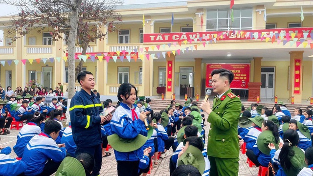 Nghệ An: Xử lý dứt điểm các tồn tại trong công tác phòng cháy chữa cháy- Ảnh 3. Nghệ An: Xử lý dứt điểm các tồn tại trong công tác phòng cháy chữa cháy- Ảnh 3.