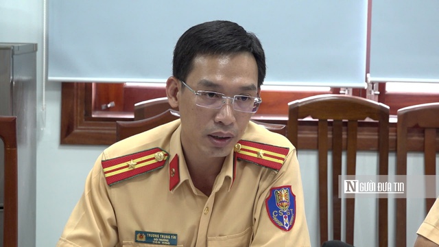 Phập phồng nỗi lo an toàn mùa cao điểm du lịch (kỳ 3): Chở quá tải dưới biển, xe "hết đát" trên bờ- Ảnh 15. Phập phồng nỗi lo an toàn mùa cao điểm du lịch (kỳ 3): Chở quá tải dưới biển, xe "hết đát" trên bờ- Ảnh 15.