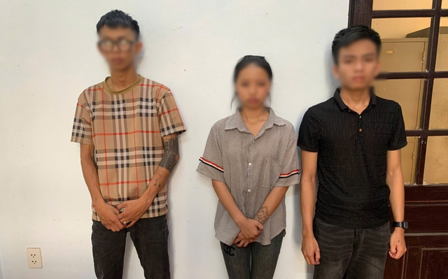 Truy bắt nhóm đối tượng dùng hung khí giải quyết mâu thuẫn- Ảnh 1. Truy bắt nhóm đối tượng dùng hung khí giải quyết mâu thuẫn- Ảnh 1.