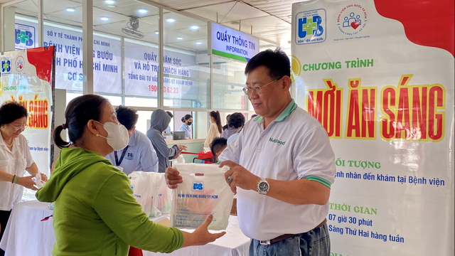 Nutifood tiếp sức dinh dưỡng cho bệnh nhân khó khăn- Ảnh 3. Nutifood tiếp sức dinh dưỡng cho bệnh nhân khó khăn- Ảnh 3.