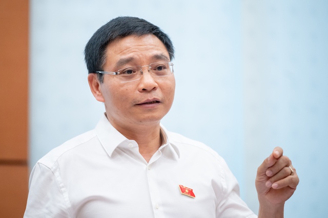 Cảnh báo loạt rủi ro, ĐBQH đề xuất kiểm soát linh hoạt Trung tâm tài chính quốc tế- Ảnh 2. Cảnh báo loạt rủi ro, ĐBQH đề xuất kiểm soát linh hoạt Trung tâm tài chính quốc tế- Ảnh 2.