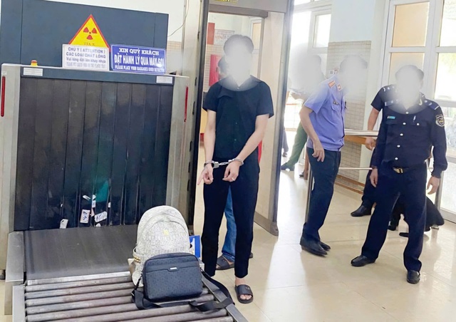 Đối tượng vận chuyển ma túy sa lưới tại cửa khẩu- Ảnh 3. Đối tượng vận chuyển ma túy sa lưới tại cửa khẩu- Ảnh 3.