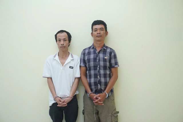 Bắt 2 đối tượng sửa lời bà Phương Hằng, xuyên tạc Trung tướng Lê Hồng Nam- Ảnh 1. Bắt 2 đối tượng sửa lời bà Phương Hằng, xuyên tạc Trung tướng Lê Hồng Nam- Ảnh 1.