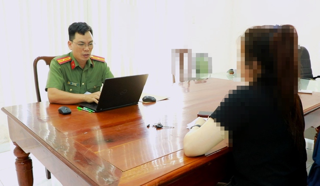 Từ đơn hàng quà tặng "0 đồng", người phụ nữ sập bẫy lừa đảo- Ảnh 2. Từ đơn hàng quà tặng "0 đồng", người phụ nữ sập bẫy lừa đảo- Ảnh 2.