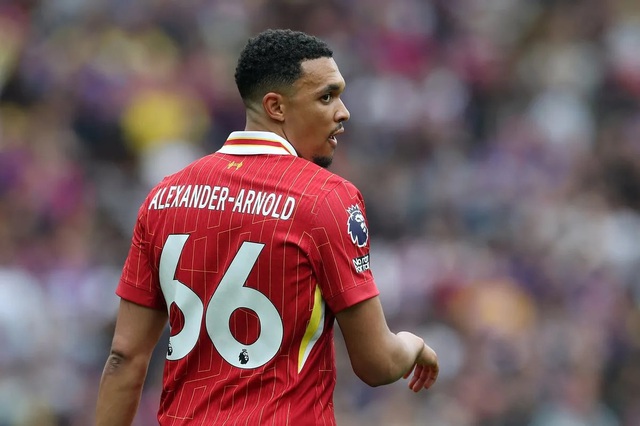 Trent Alexander-Arnold đã mặc áo số 66 kể từ khi ra mắt đội một Liverpool. (Ảnh: Getty Images) Trent Alexander-Arnold đã mặc áo số 66 kể từ khi ra mắt đội một Liverpool. (Ảnh: Getty Images)