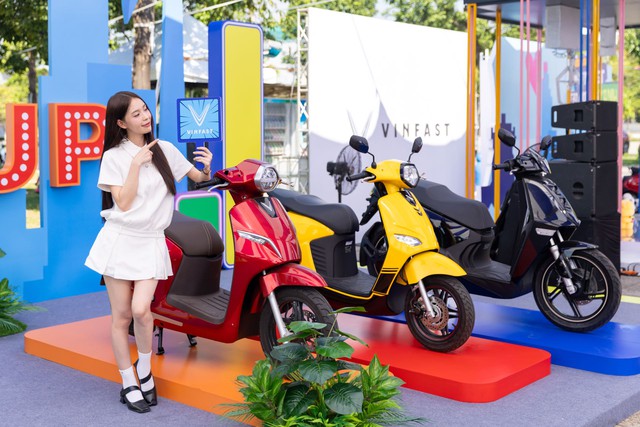 Sau Hải Phòng và Đà Nẵng, “Đổi xăng lấy điện” của VinFast hứa hẹn bùng nổ tại Hà Nội và TP.HCM- Ảnh 2. Sau Hải Phòng và Đà Nẵng, “Đổi xăng lấy điện” của VinFast hứa hẹn bùng nổ tại Hà Nội và TP.HCM- Ảnh 2.